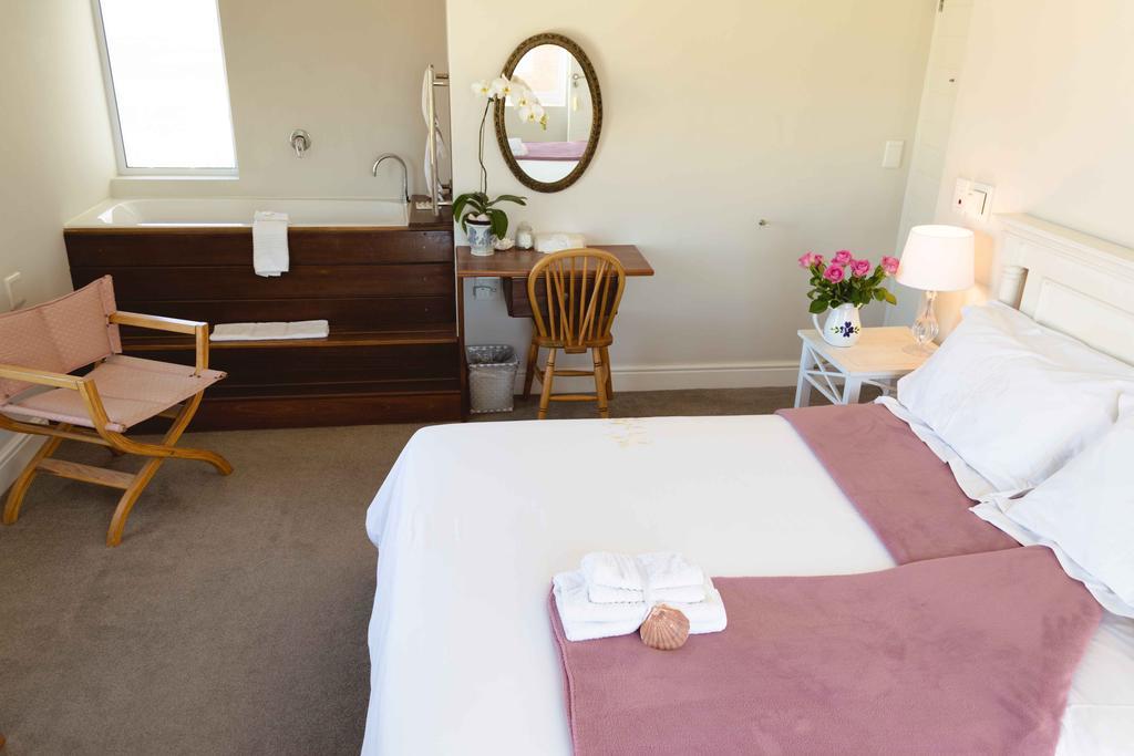 138 Marine Beachfront Guesthouse Hermanus Phòng bức ảnh
