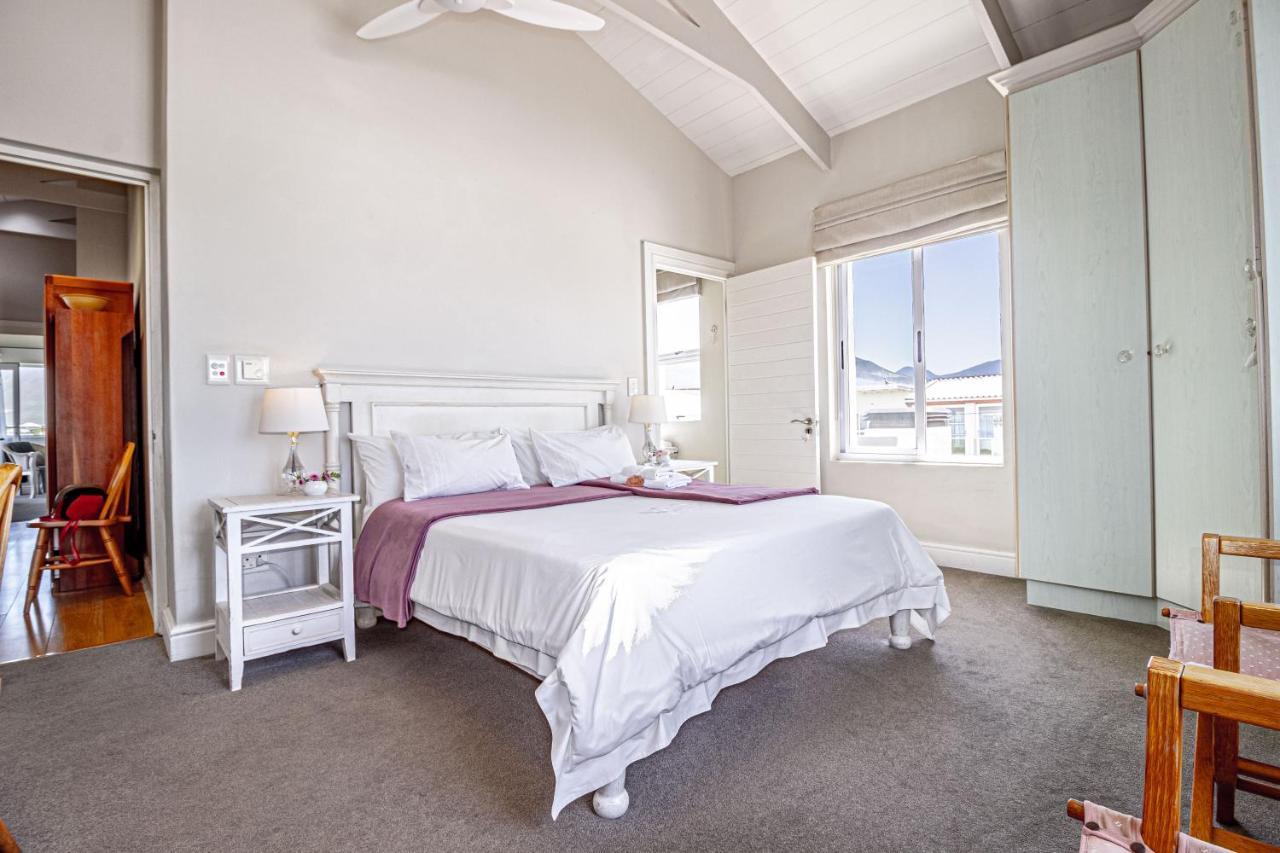 138 Marine Beachfront Guesthouse Hermanus Ngoại thất bức ảnh
