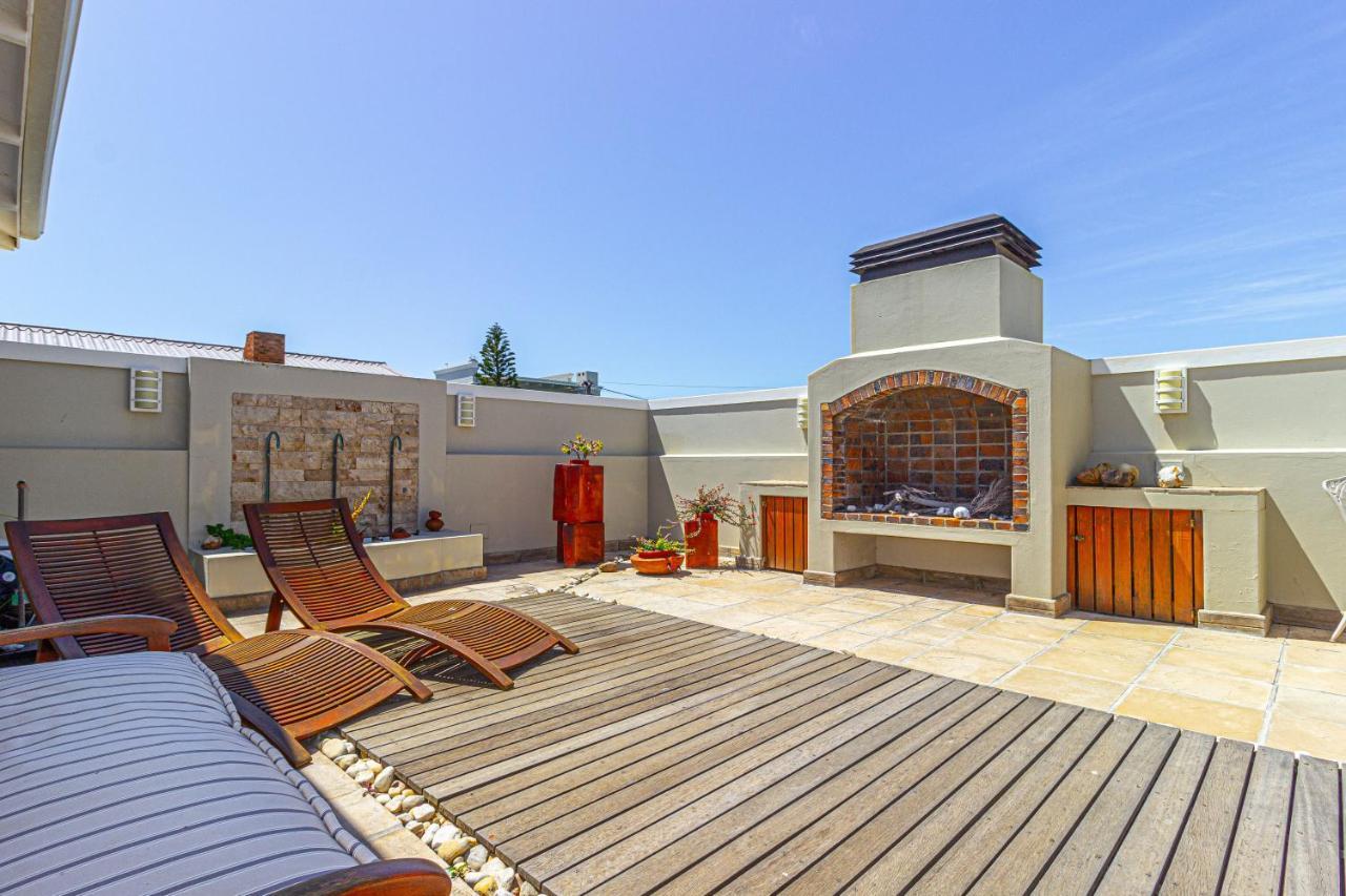 138 Marine Beachfront Guesthouse Hermanus Ngoại thất bức ảnh