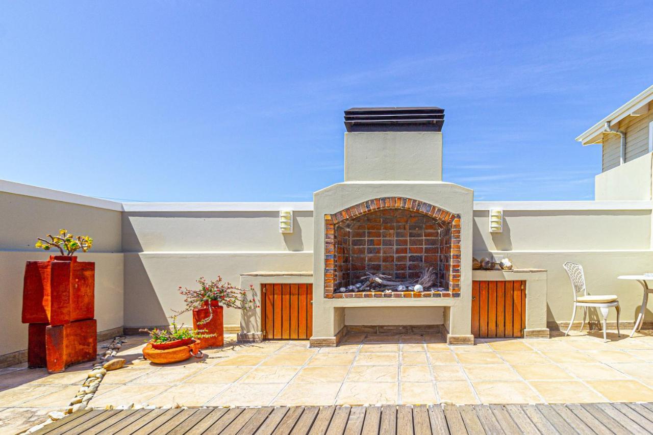 138 Marine Beachfront Guesthouse Hermanus Ngoại thất bức ảnh