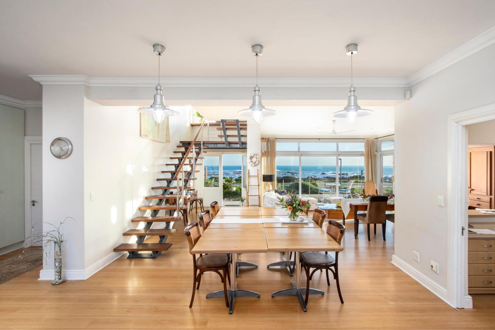 138 Marine Beachfront Guesthouse Hermanus Ngoại thất bức ảnh