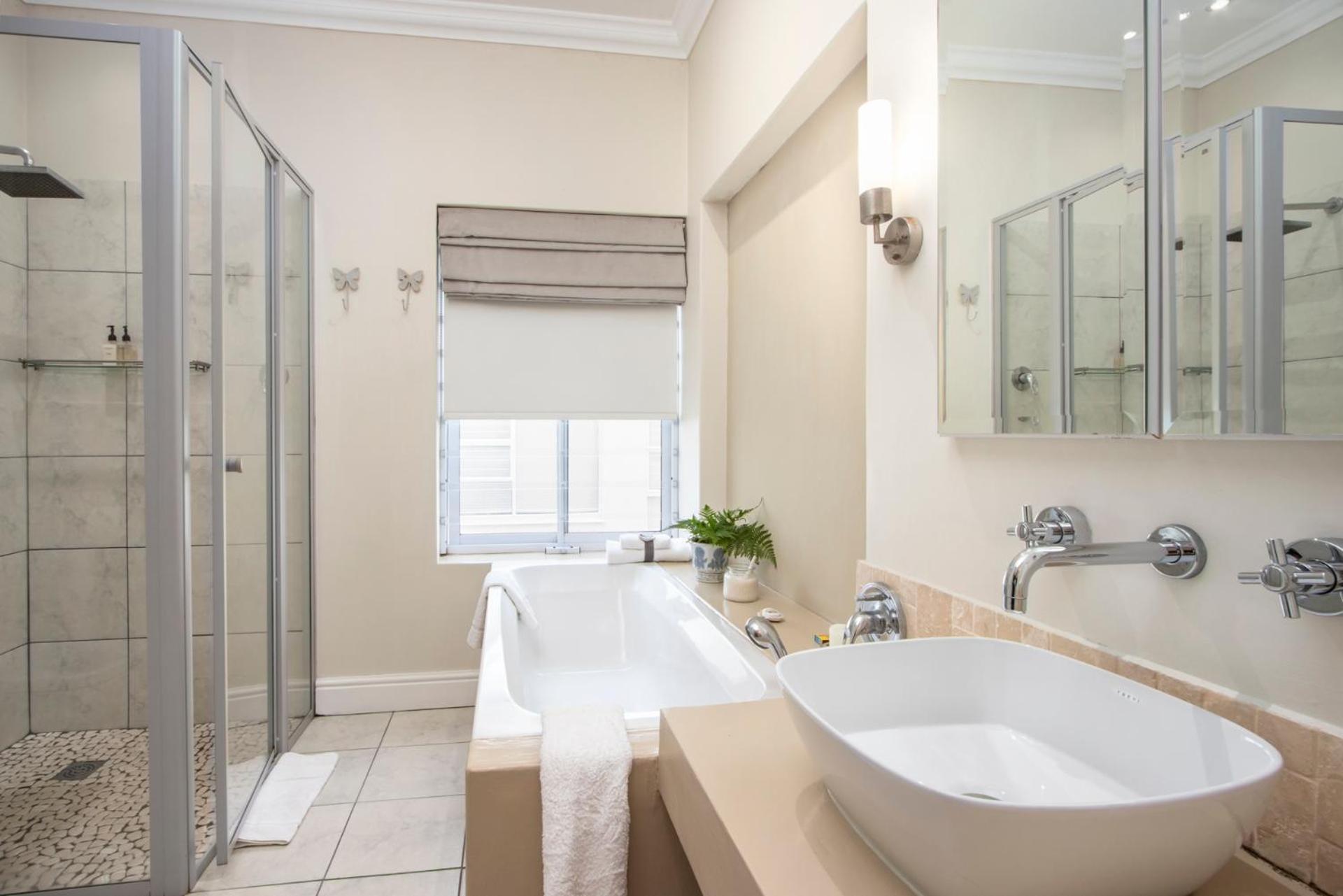 138 Marine Beachfront Guesthouse Hermanus Ngoại thất bức ảnh