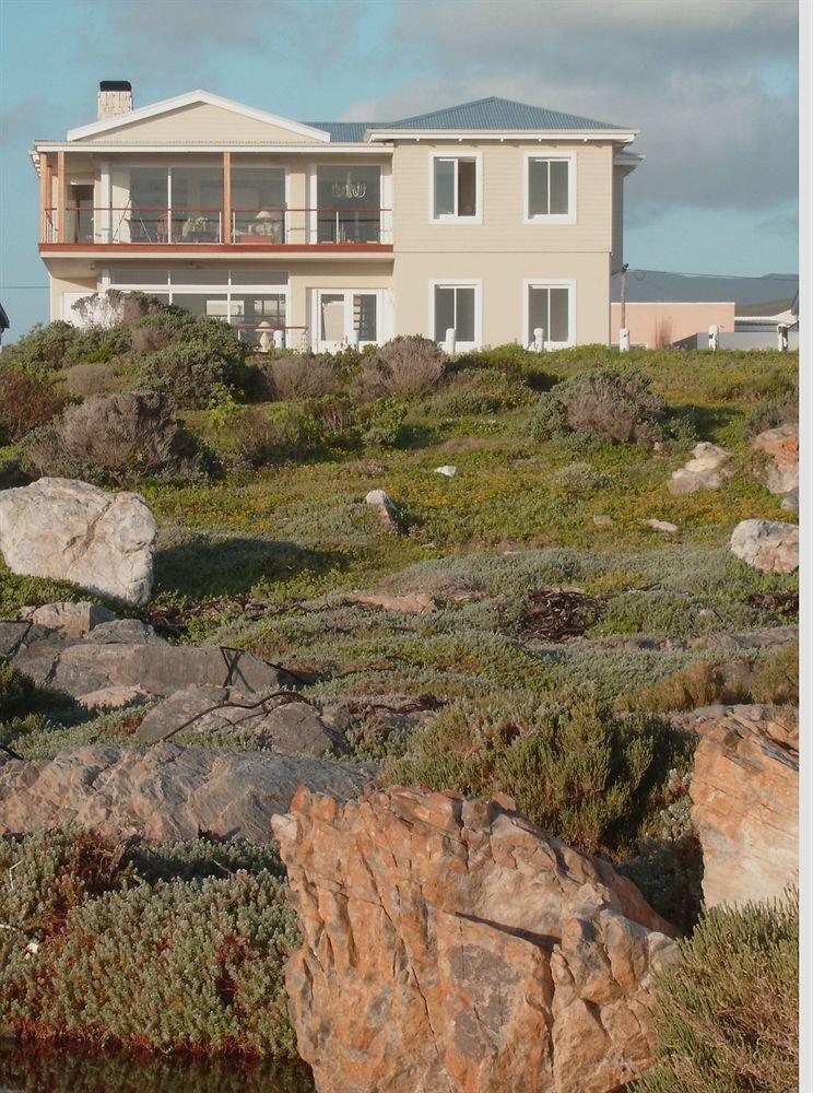 138 Marine Beachfront Guesthouse Hermanus Ngoại thất bức ảnh