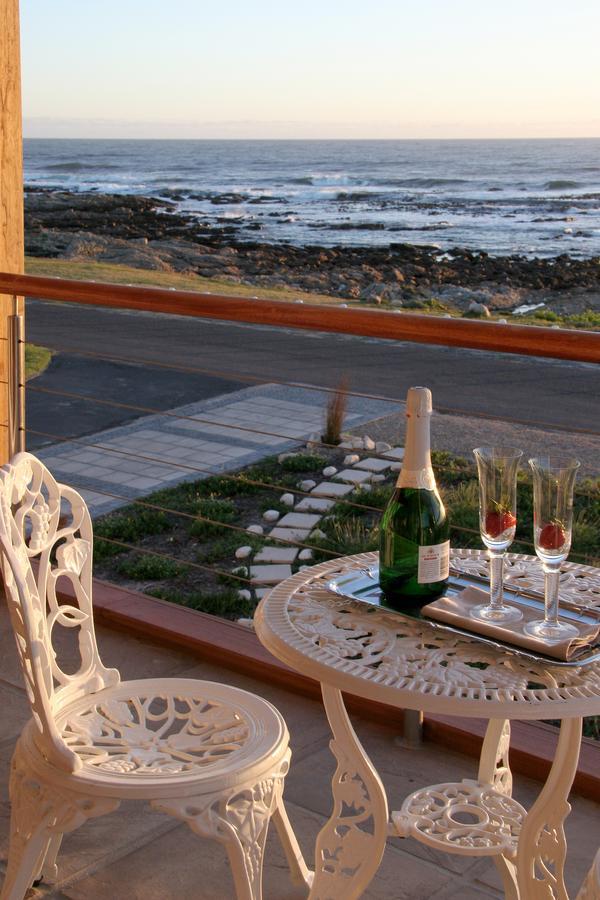 138 Marine Beachfront Guesthouse Hermanus Ngoại thất bức ảnh
